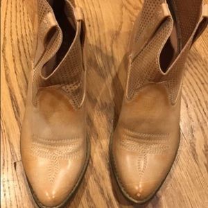 Volatile Booties